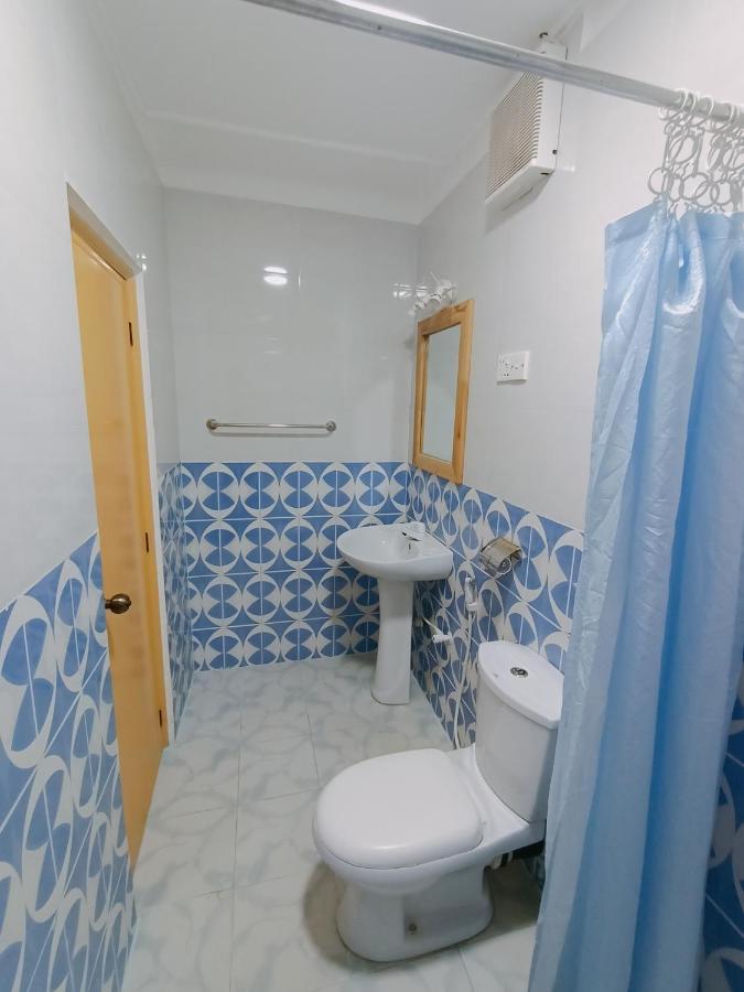 French Garden Pragash Beach Hotel 트링코말리 외부 사진