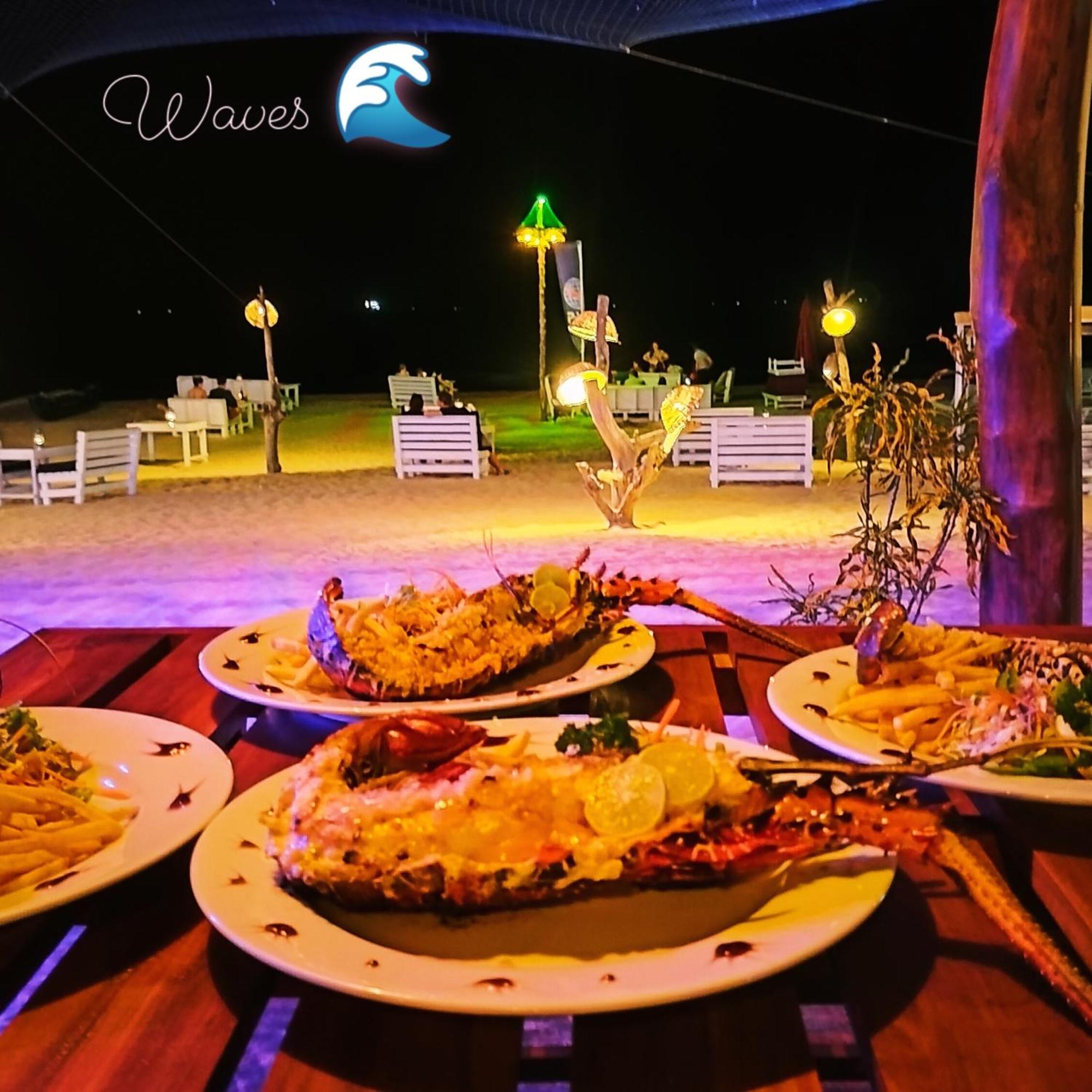 French Garden Pragash Beach Hotel 트링코말리 외부 사진