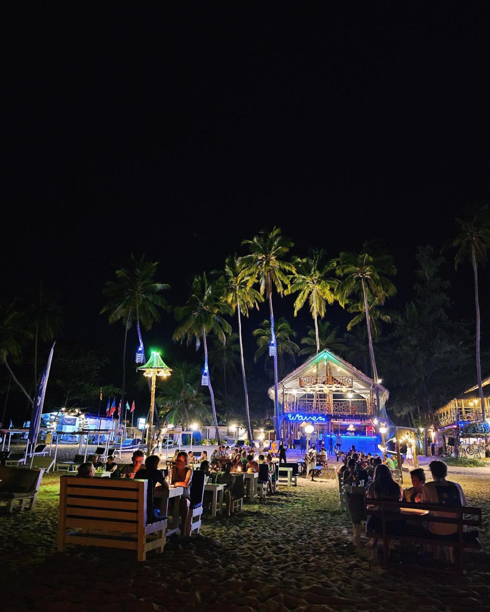 French Garden Pragash Beach Hotel 트링코말리 외부 사진